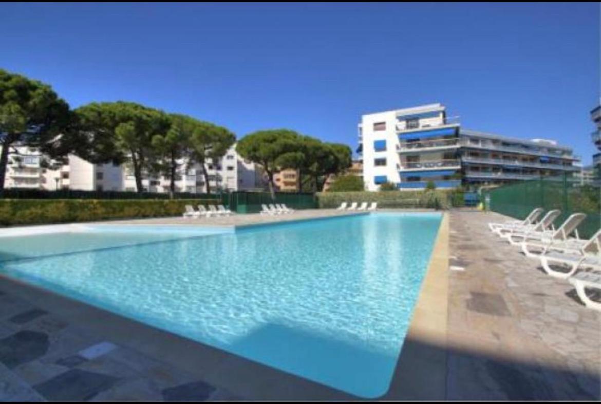 Front De Mer,Plage, Piscine, Parking Кань-сюр-Мер Екстер'єр фото